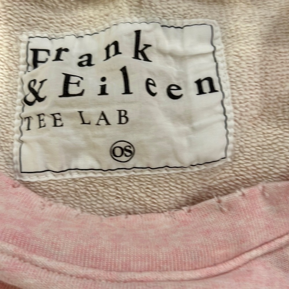 Frank and Eileen Tee Lab Capelet in Ballet Slipper OS New